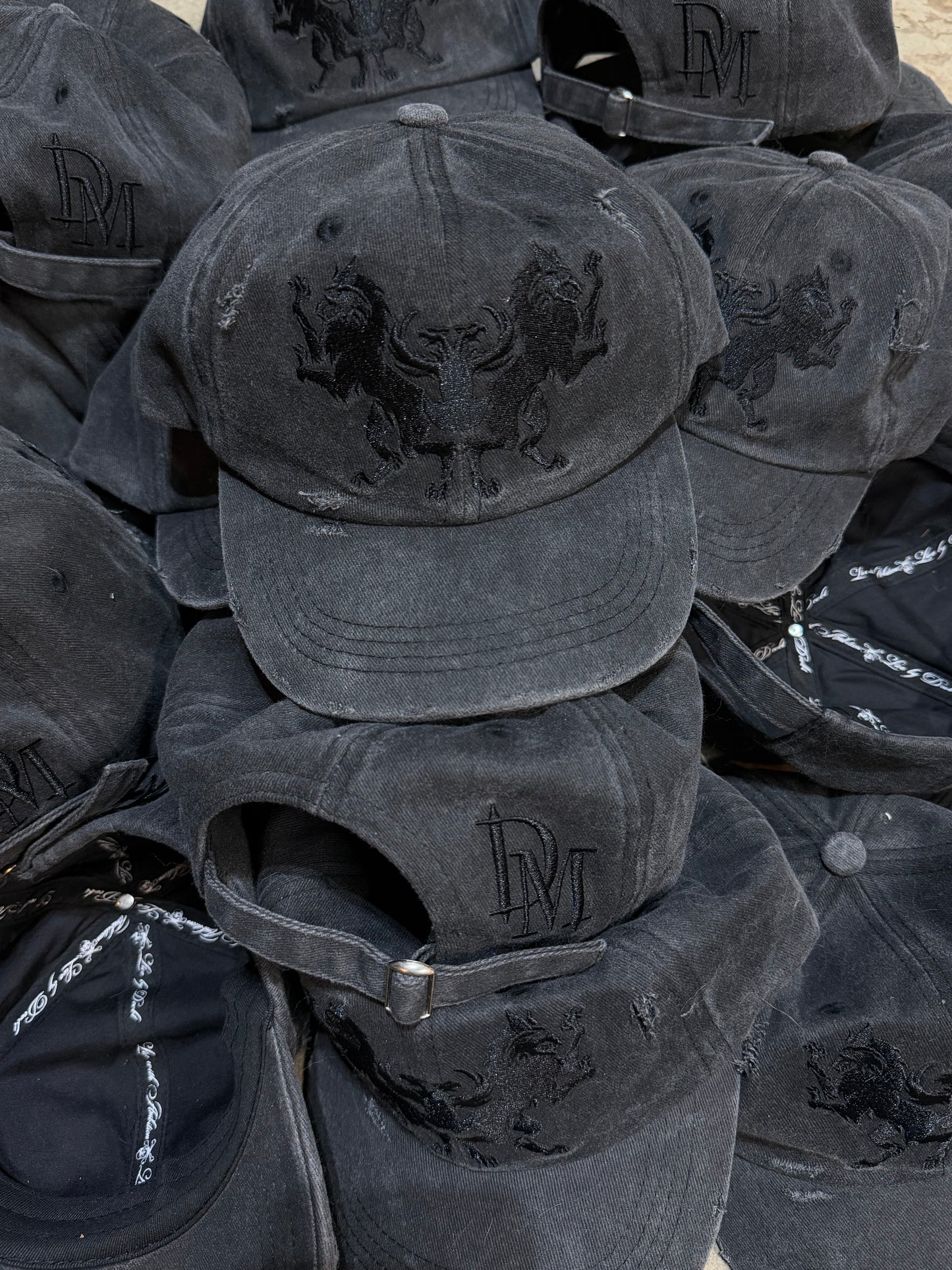 ASSOC "crest" caps (SHIPS NEXT DAY)