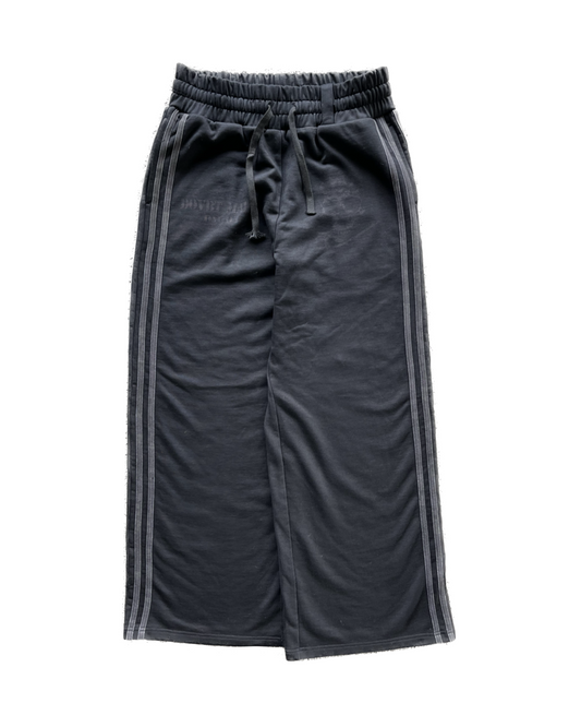 "dark trak" baggy sweats
